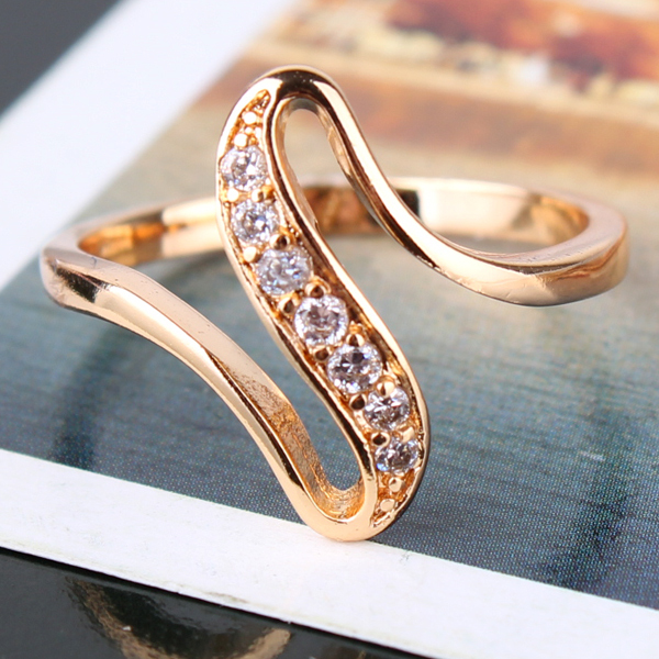 New Design Noble 18k Gold Plated White Crystal CZ Engagement Rings Women Jewelry High quality Free