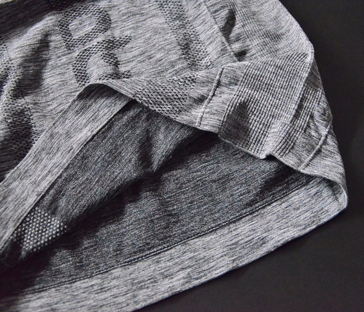 2229541883_1739541409