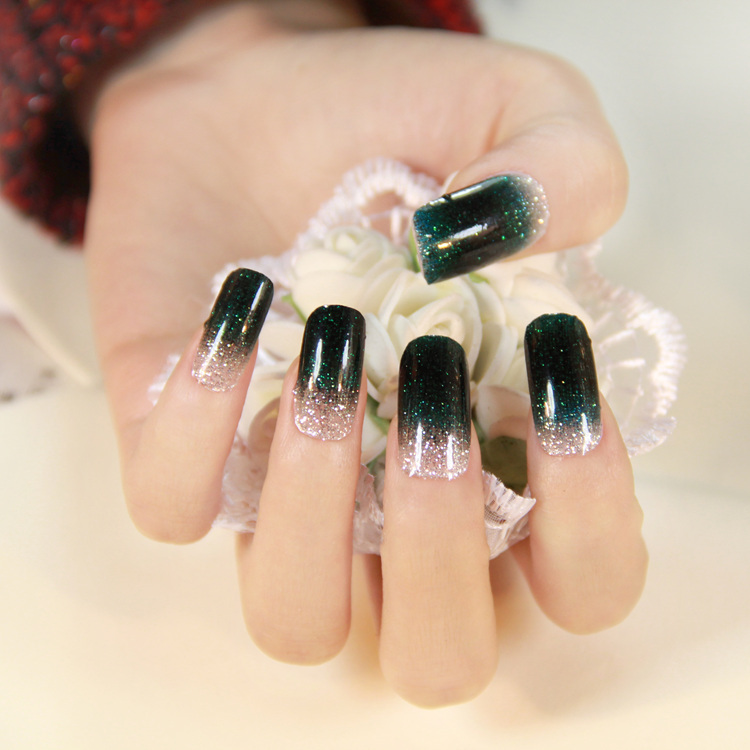 Nail Art Gel Glitter Tutorial Ideas Grant Glitter Nail Art Tutorial How To Paint A