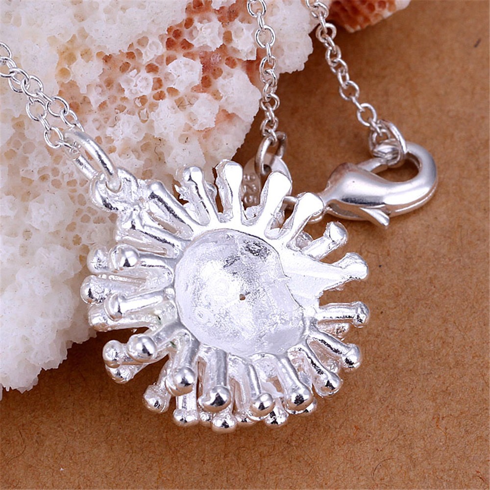 Beautiful Brilliant Pendants New Design Simple Fashion Jewelry Accessories Silver Plated for Women Wholesale HFNE0832