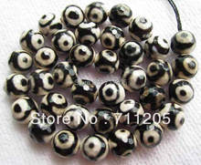 wholesale 39pcs Faceted 10mm chequered with black and white Fire Agate Round loose beads Min.Order is $10
