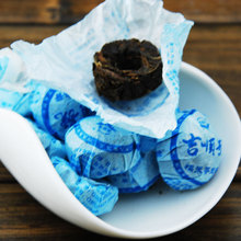 Chinese Ripe Pu Er Tea Yunnan Puer Tea Old Tea Tree Materials Pu Erh Honey Sweet