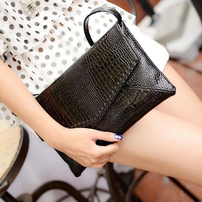 2016 spring and summer new handbag envelope package Clutch crocodile pattern fashion female bag