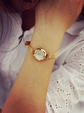 2015 mujeres de lujo de oro de la correa de reloj de cuarzo pequeños relojes fino Dial pulsera reloj de moda delicada Ladies relojes de pulsera