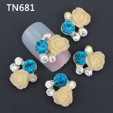 10pc White Alloy Glitter 3d Nail Art Rose Decorations with Rhinestones Alloy Nail Charms Jewelry on