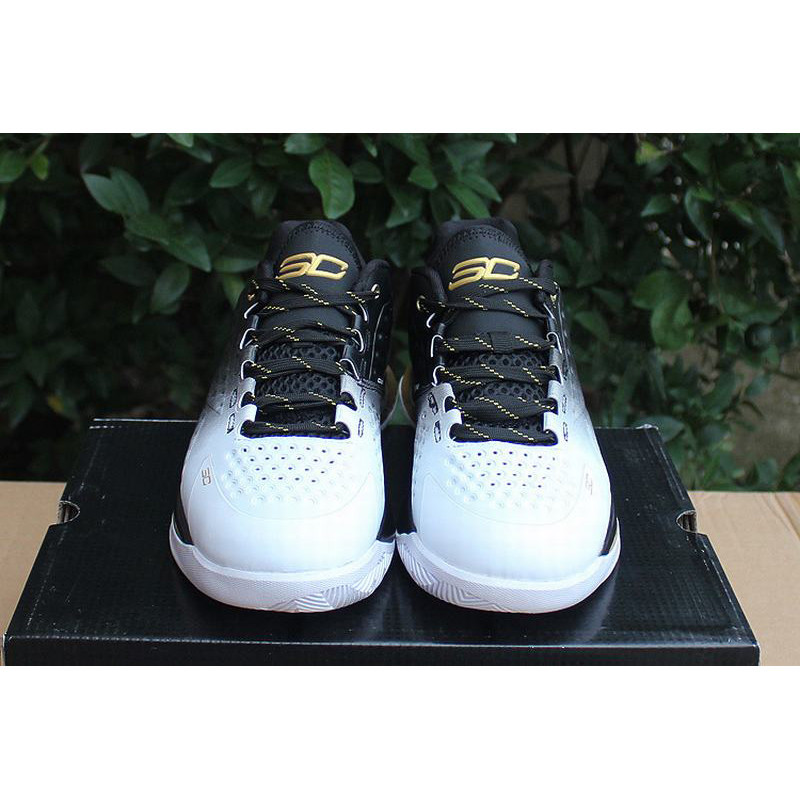 ua-stephen-curry-1-one-low-basketball-men-shoes-black-white-gold-006