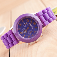 Hot Sale Casual Watch Geneva Unisex Quartz watch 13color Analog wristwatches Sports Watches Rose Gold Silicone