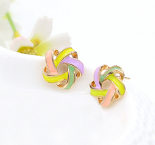 2016 Fashion Twist Windmill Flower Cross Stud Earrings Delicate Elegant Charm Hollow Earrings For Women Accessory brincos E332