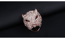 Europe And Super Hot Flash Full of Zirconia Diamond Exaggerated Leopard Popular Ring with Ruby Eyes