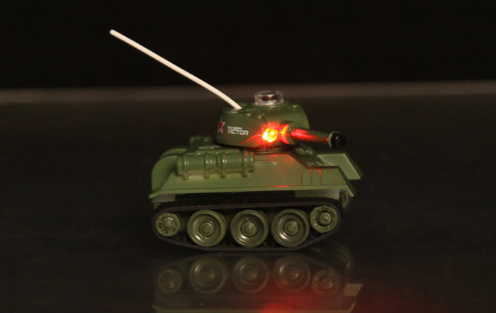 Happycow 777 - 215 49MHz Radio Control Mini War Tank with Lights