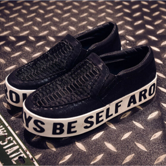New Breathable Slip On Lazy Women Sneakers Fashion Letter Thick Sole Platform Shoes Casual Pierced Low