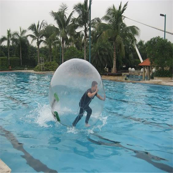 2014 fast shipping for 2m diameter 0.8mm thickness PVC inflatable Zorb Wate...