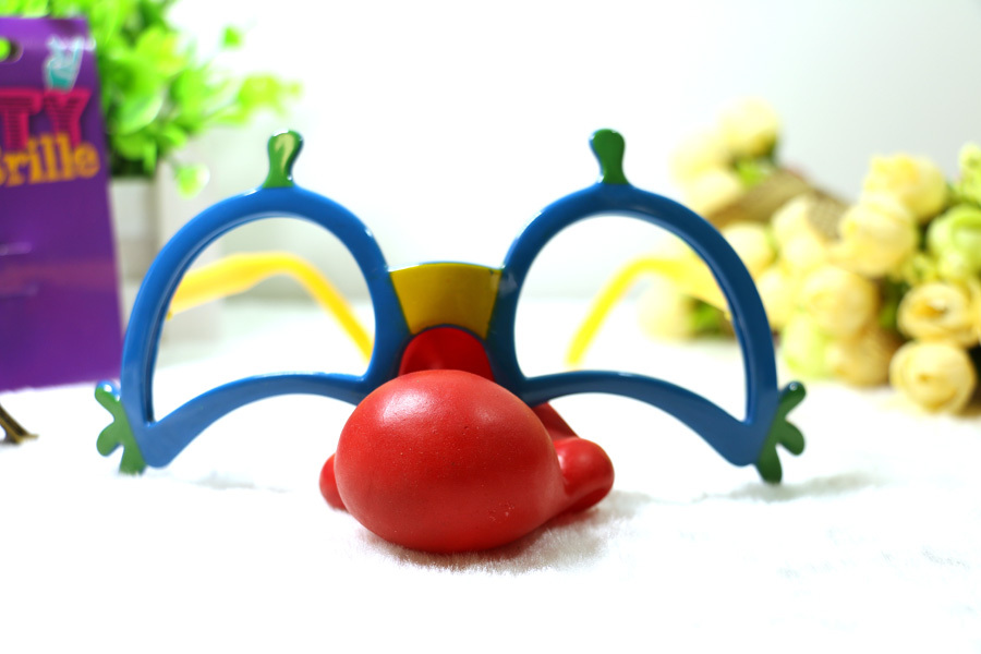 4 Images 1 Mot Nez Rouge Achetez en Gros rouge costume lunettes en Ligne à des Grossistes rouge