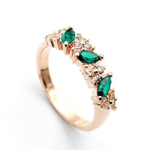 2015 New Arrival Luxury Green Crystal Wedding Ring Fashion Woman Jewelry Fine Rings