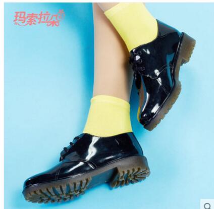 Мода конфеты цвет девушки ботинки воды 2016 весенняя радуга короткие мартин квартиры летом случайные резиновая дождь обувь