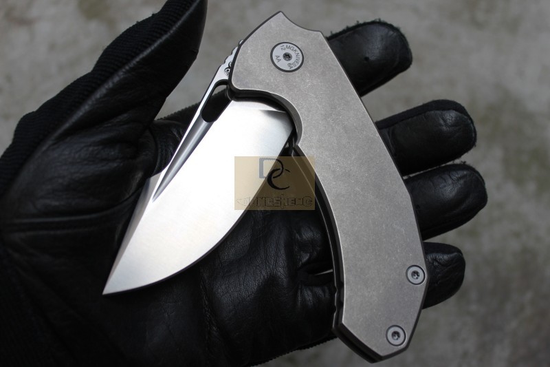 2015 New MG Tyrant Flipper folding knife ball bearing washer N690 blade Bullet holes titanium handle