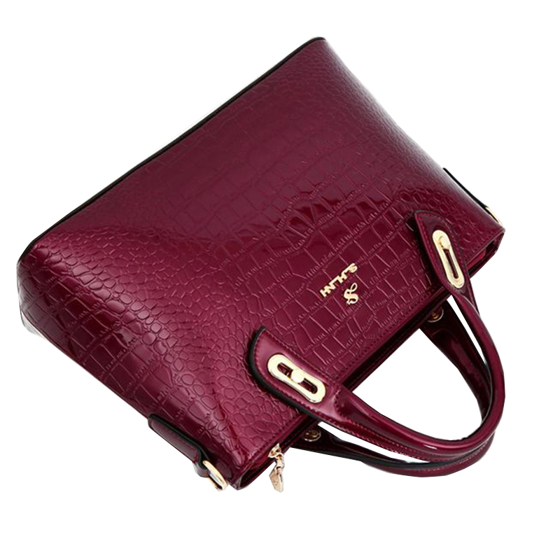 popular-handbags-for-women-how-much-do-prada-purses-cost