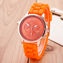 Vogue Jewelry Watch Geneva brand Quartz Lady Dress Watch Female Males Sports Casual Wristwatch silicone Clocks