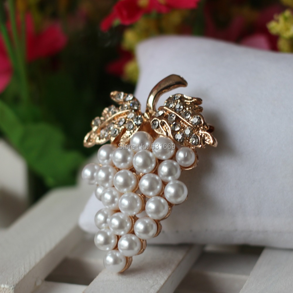 crystal brooches for wedding dresses