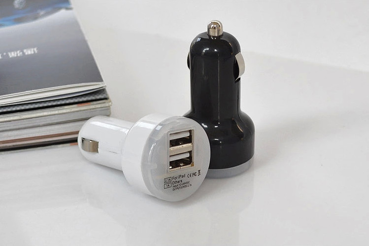 High Quality Auto Universal Dual USB Car Charger For iPad for iPhone for Mobile Phone 5V