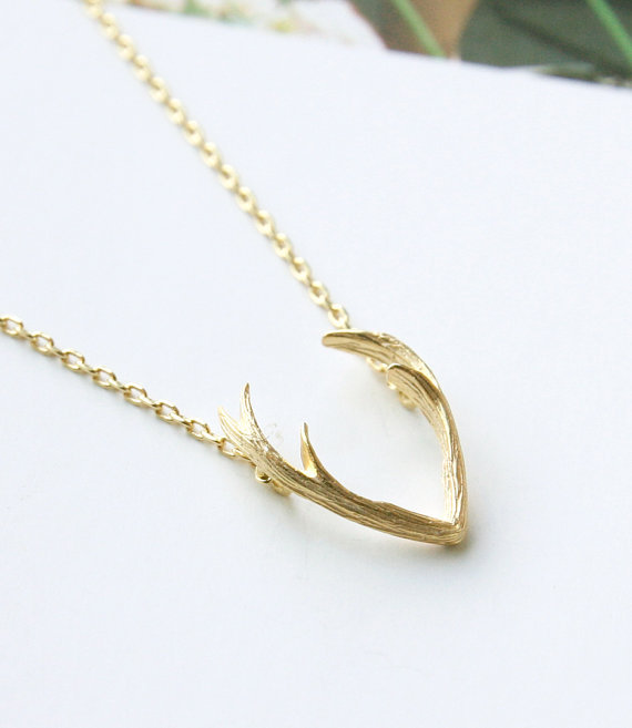 Fashion Deer Horn Antler Necklace Unique Animal Necklaces Minimalist Jewelry for Women Cute Pendant Tiny Necklace