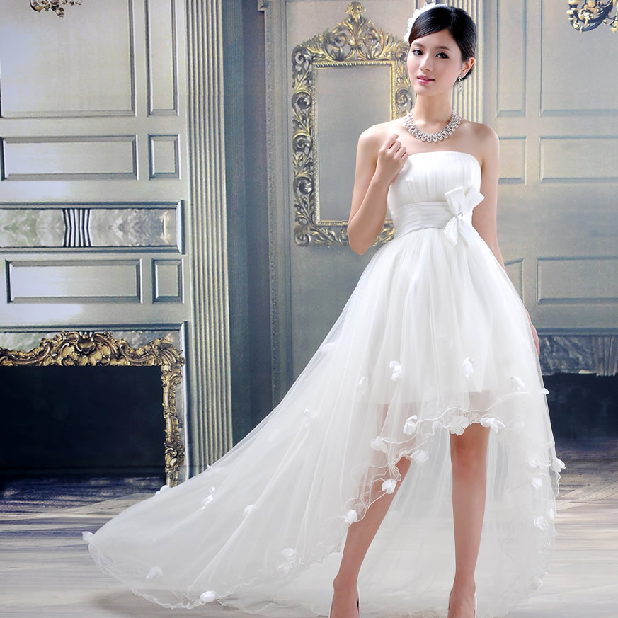 Wedding dresses and bridal gowns
