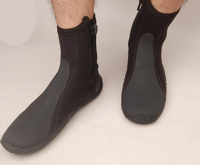 5mm neoprene deep sea scuba dive boots with zipper snorkeling fishing
