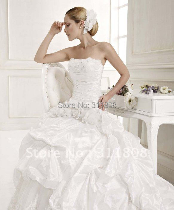 Names of wedding dress designer