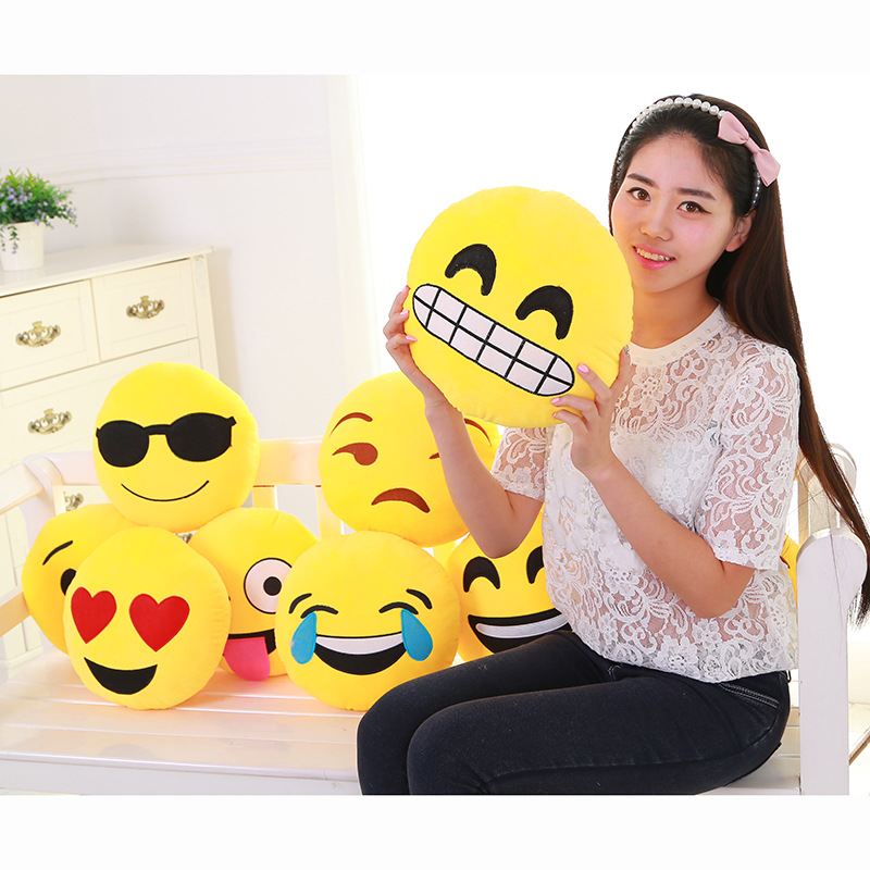 18 Стиль Emoji Смайлик Желтый Круглые Подушки Диван декоративные подушки Плюша coussin cojines whatsapp emoji подушки Рождество