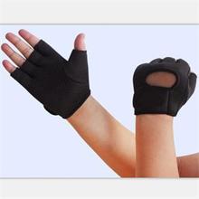 2014 New Fshion Good permeability Sport Fitness Gloves Exercise Half Finger Weight lifting Gloves Training Accessories