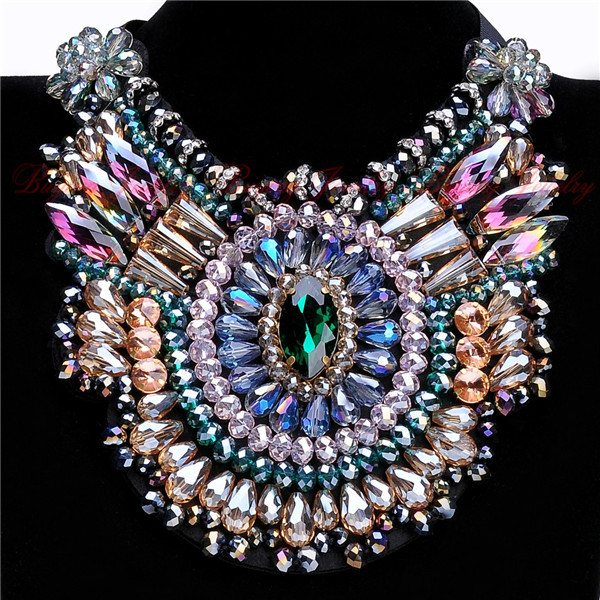Women Charm Jewelry Pendant Chain Crystal Chunky Statement Bib Diamond Necklace