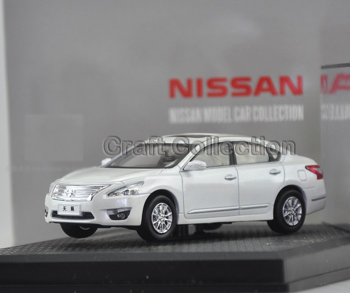 nissan maxima diecast