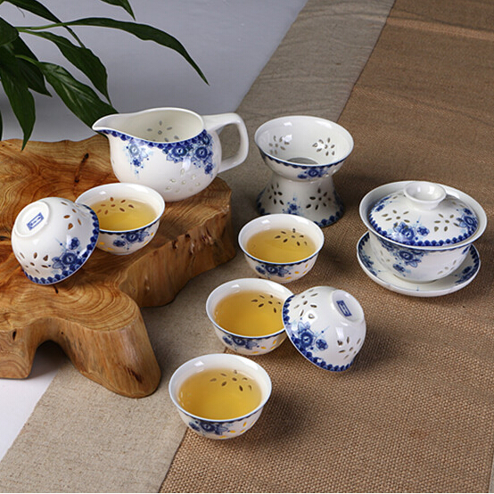 Blue and White Traditonal Chinese Porcelain Gaiwan Tea Set with 6pc Tea Cup Home Drinkware