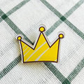 Free Shipping Acrylic Cute Crown Badge Clothes Backpack Decor Badges Decoration Badge