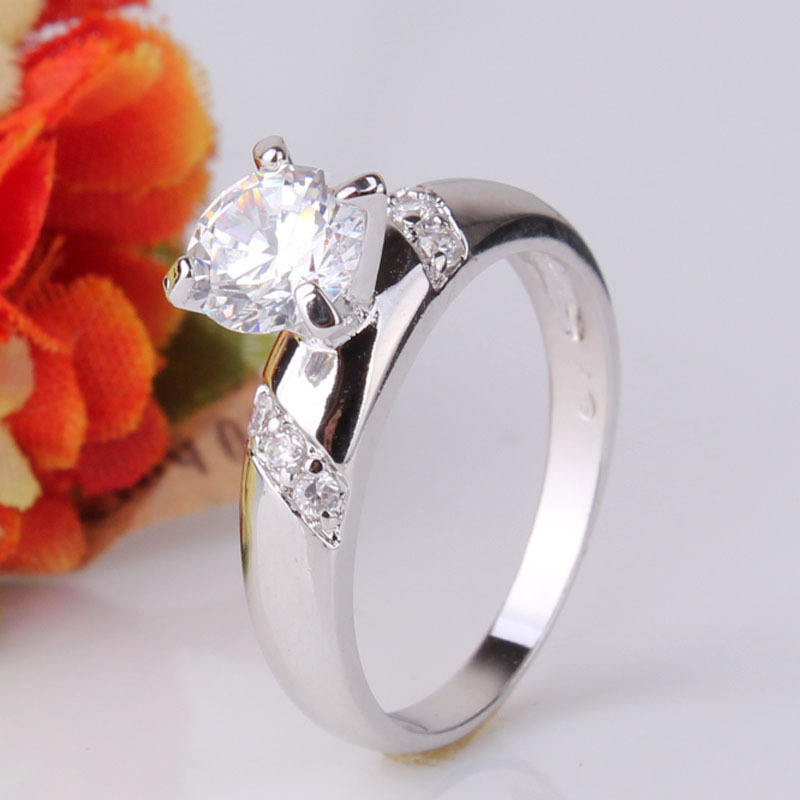 Best Quality 2014 New Design 18K Gold Plated White Crystal CZ The Wedding Rings for Women