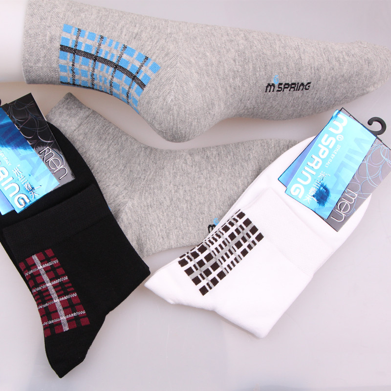 The new male sports socks socks Combed cotton antibacterial deodorizes male socks socks