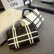Women Bag 2016 White Black Square Handbag Famous Designer PU Leather Crossbody Bags Ladies Large Totes Shoulder Bags