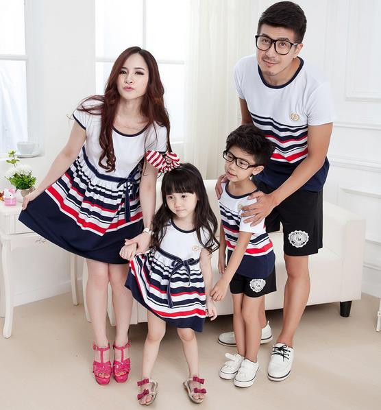 2015New Arrival Striped Summer Dress Bow Patchwork Matching Mother Daughter Clothes Casual Matching Outfits Family Look Vestidos4