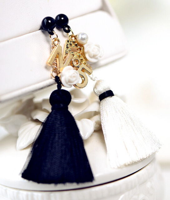 Классический черный и белый кисточкой длинные серьги для женщин ювелирные изделия оптовая продажа женский подарок