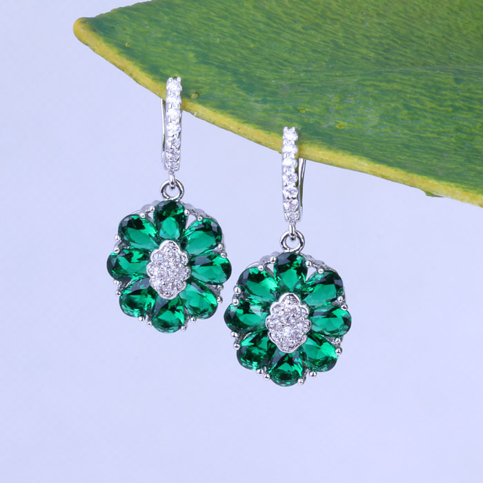 Pretty Green Emerald Flower Earrings for Women Fashion Wedding Jewelry 18K Gold Plated Drop Earrings J0344 Pretty Green Emerald Flower Earrings for Women Fashion Wedding Jewelry 18K Gold Plated Drop Earrings J0344<br><br>Aliexpress