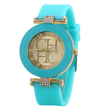 2016 ladies watch new tide comfortable silicone strap quartz watch set auger gold watches selling styles