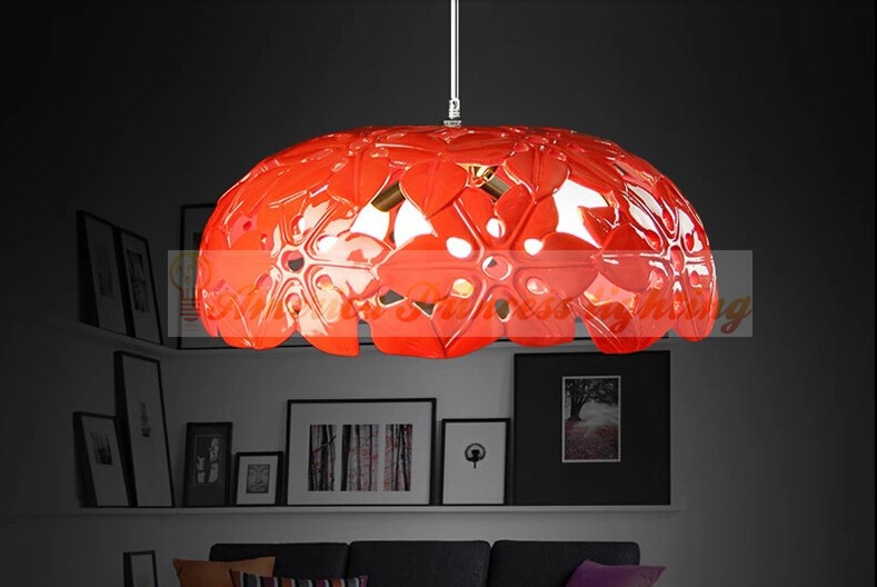 Wohnzimmer Cafe Bar treppe kronleuchter kreative minimalistischen