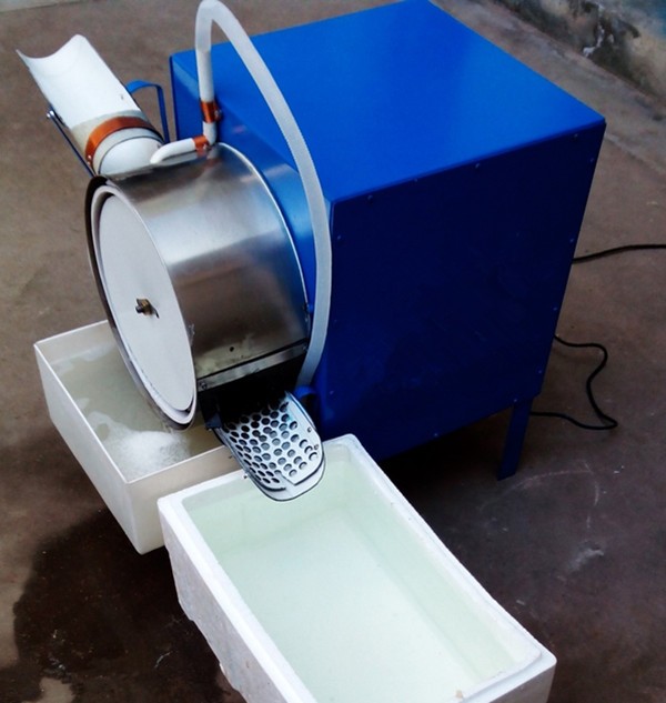 3000 pcs per hour egg washing machine egg cleaning machine for chicken duck  goose eggs--Jiaozuo Zhoufeng Machinery Co.,Ltd