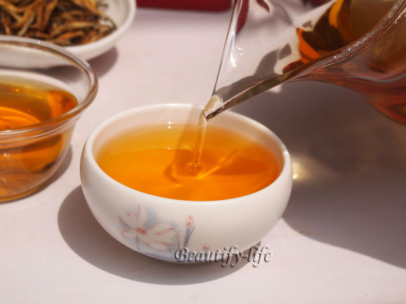 100g Smoke Lapsang Souchong Famous Hign mountain Wuyi Black Tea Super Qulaity 100 natural Promotion good
