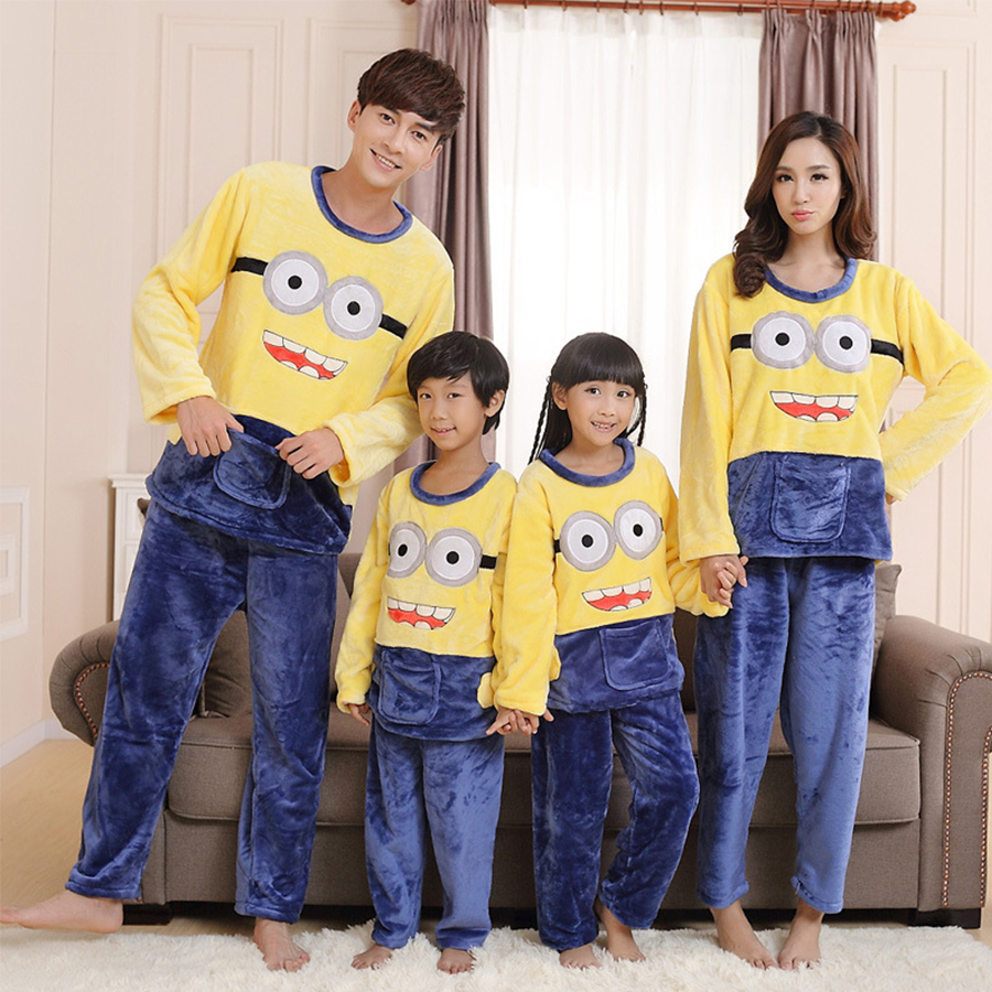 Winter Mother And Daughter Clothes Matching Mother Daughter Clothes Family Look Minions Flannel Pijamas Sets 101102