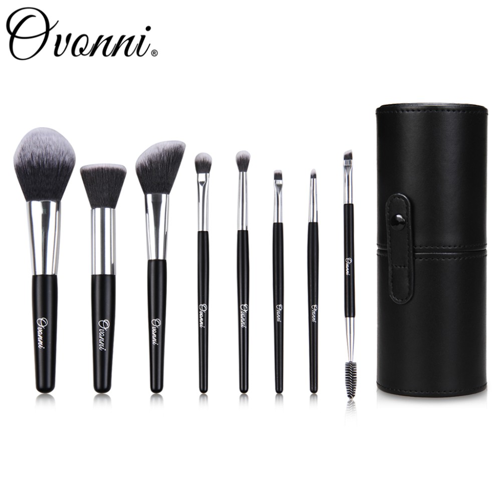 145858301_14_makeup brushes