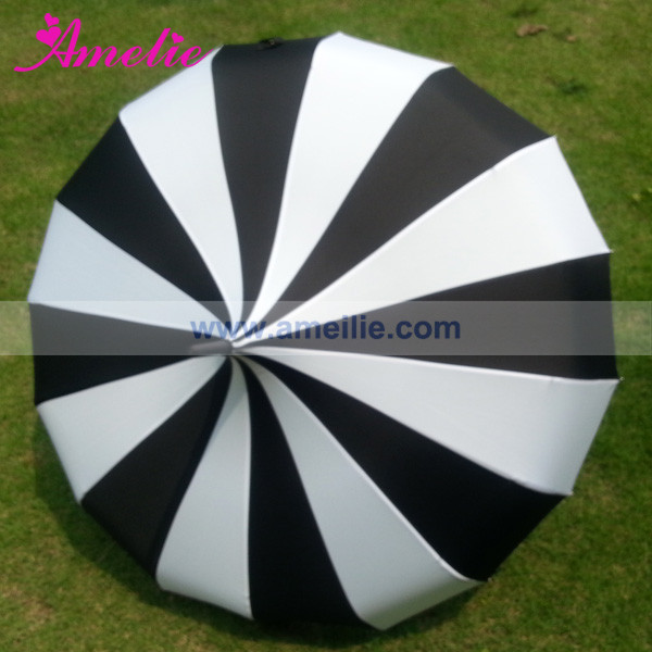 A0456 vintage-inspired pagoda umbrella by Bella (3)