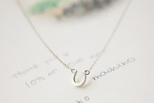 1PCS N069 Fashion Lucky Horseshoe Necklace Mens Jewelry Horse Hoof Necklaces Cute U Necklace Small Simple
