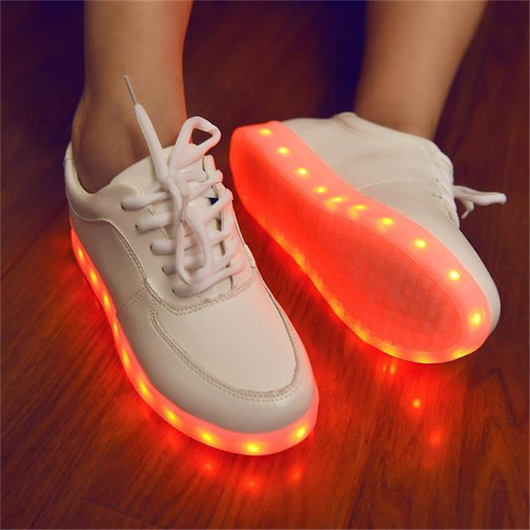 2016 Women Colorful glowing shoes with lights up led luminous shoes a new simulation sole led