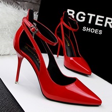 Women Pumps Thin Heels Shes European Fashion High-heeled Shoes High Heel Buck Sandal Pointed Red Hollow Out Single Shoes G2981